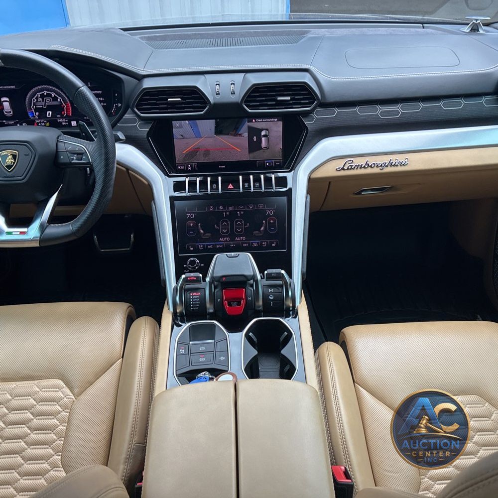 2020 Lamborghini Urus