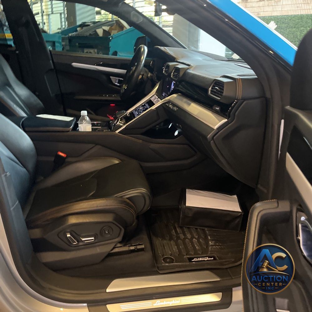 2019 Lamborghini Urus