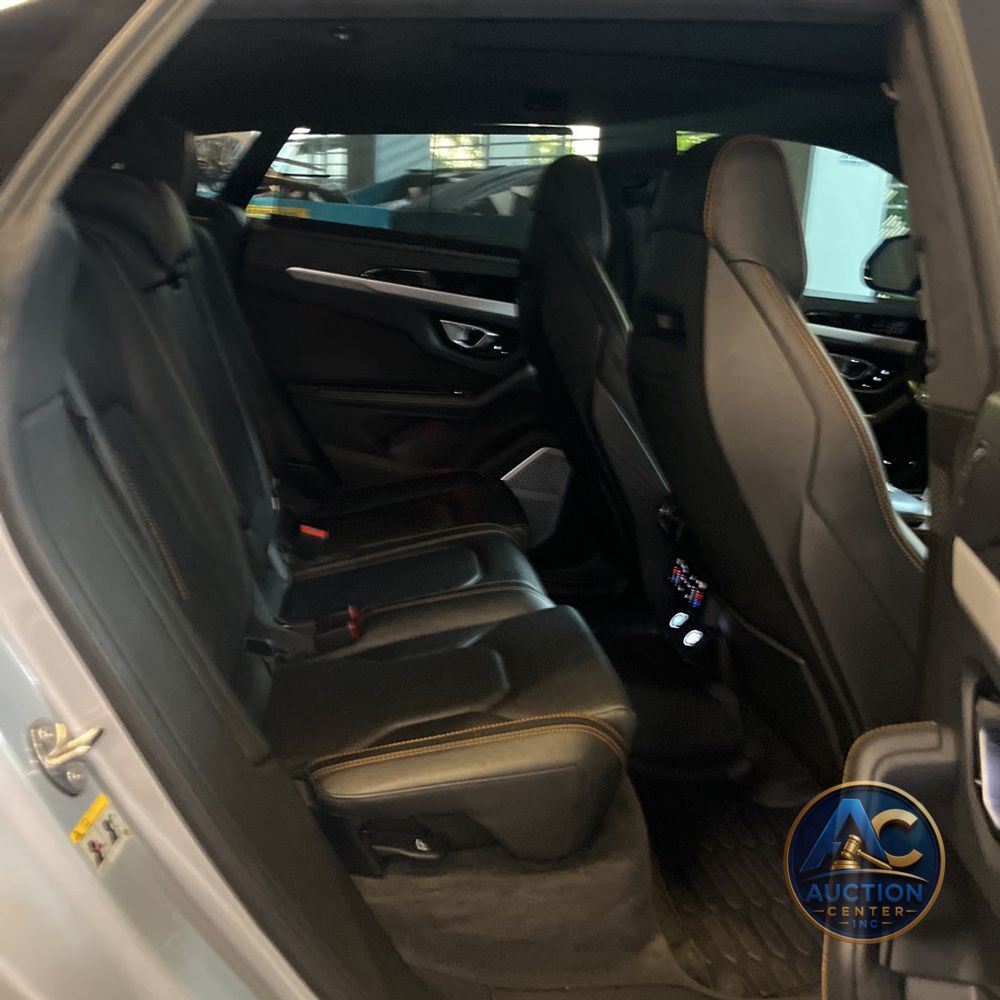 2019 Lamborghini Urus