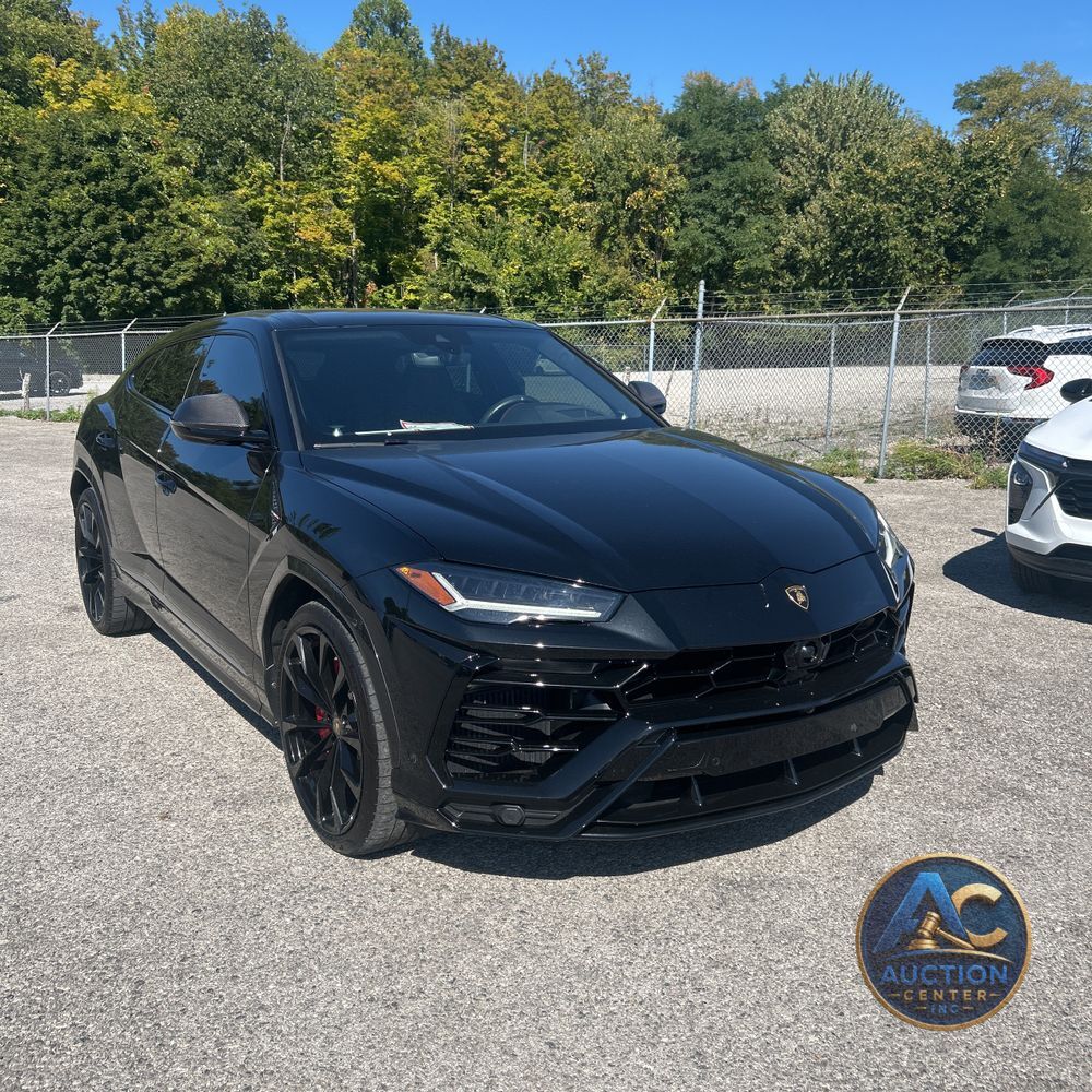 2020 Lamborghini Urus Base