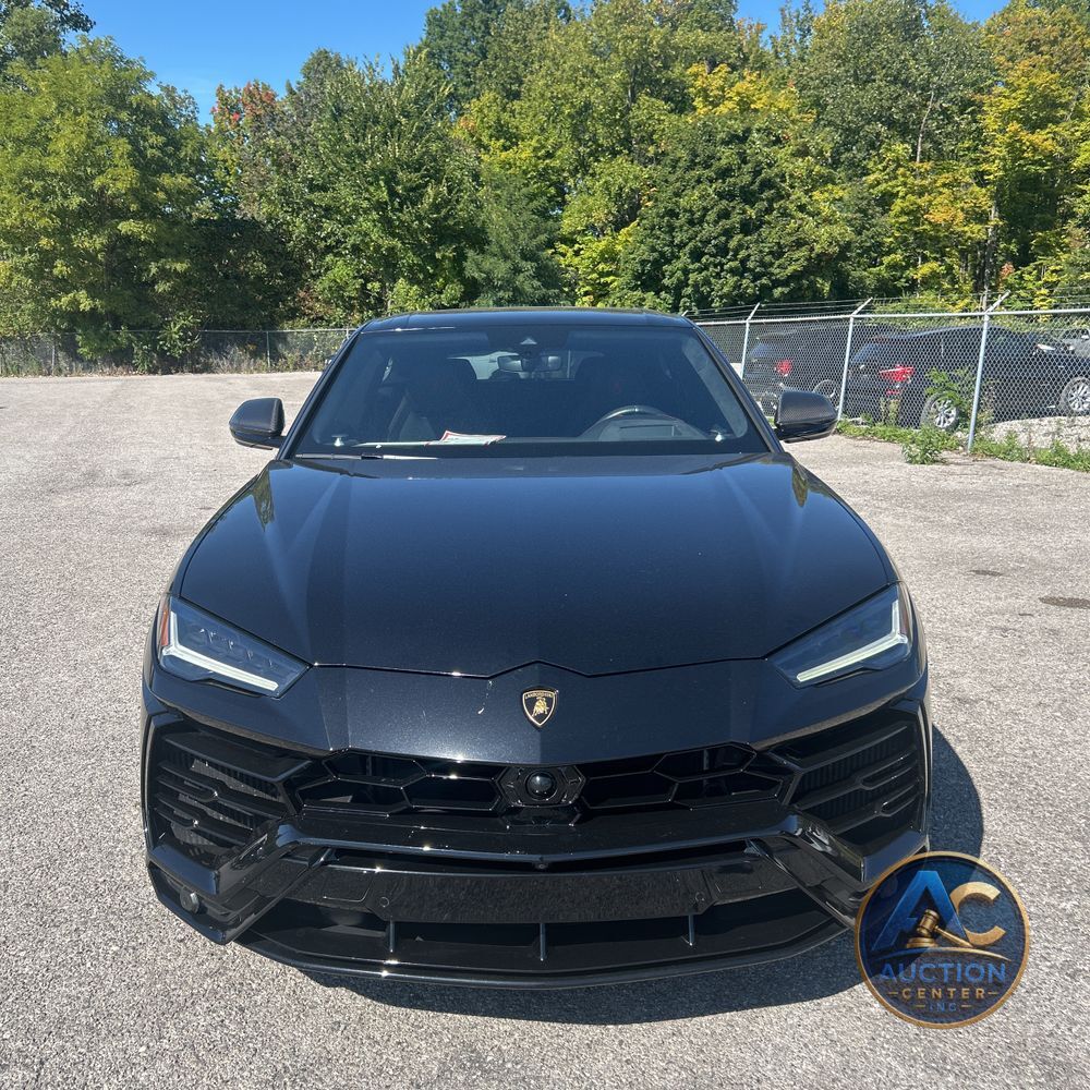 2020 Lamborghini Urus Base
