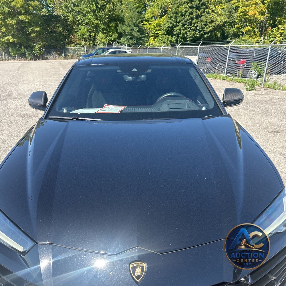 2020 Lamborghini Urus Base