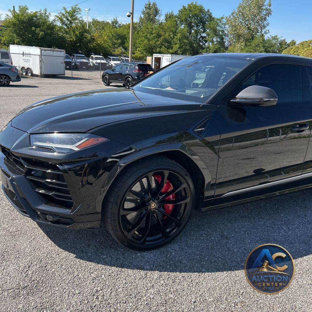 2020 Lamborghini Urus Base