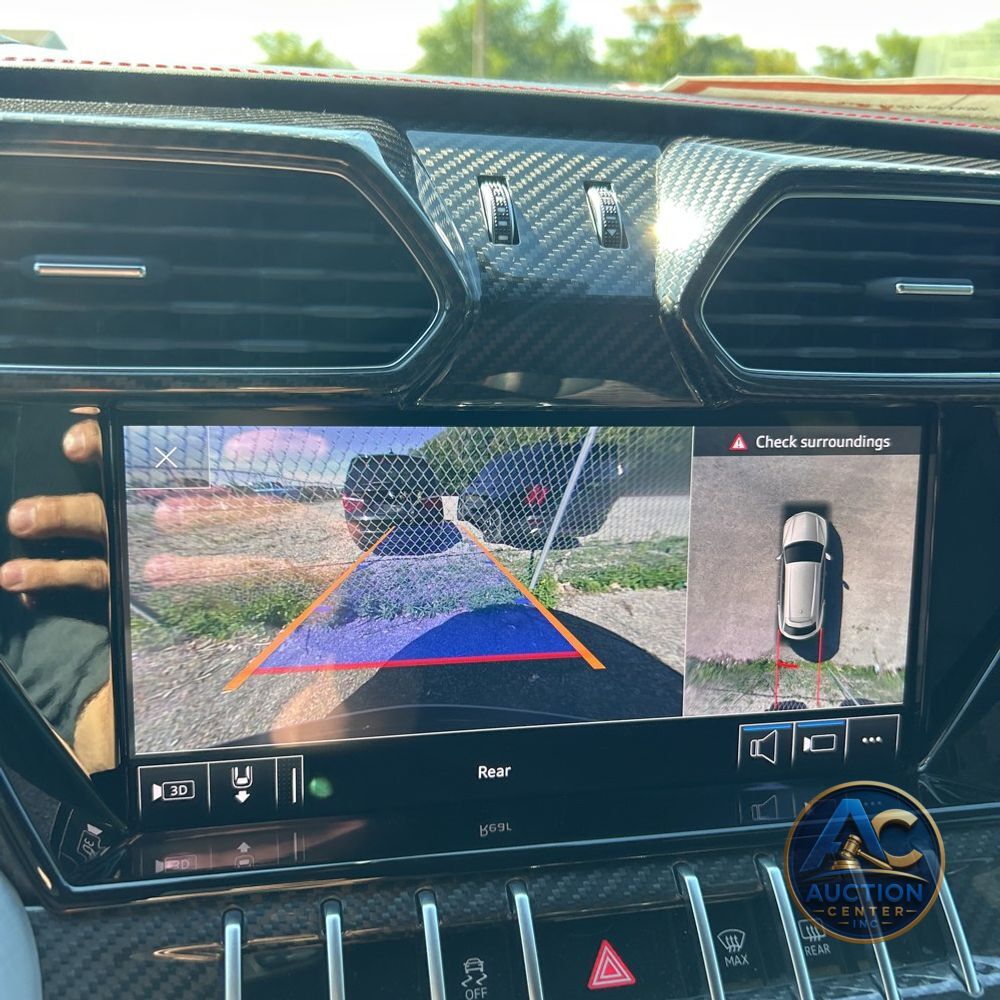 2020 Lamborghini Urus Base