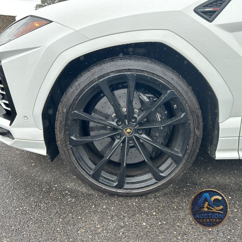 2020 Lamborghini Urus