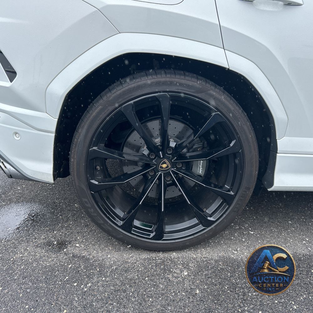 2020 Lamborghini Urus