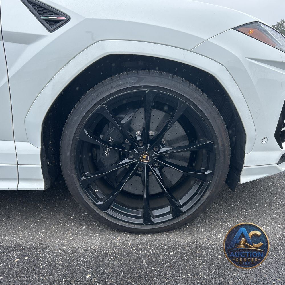 2020 Lamborghini Urus