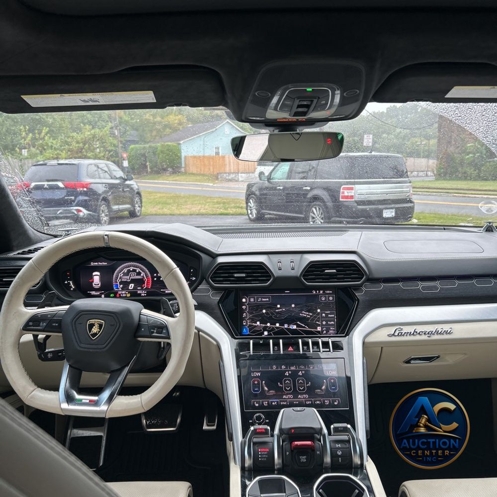 2020 Lamborghini Urus