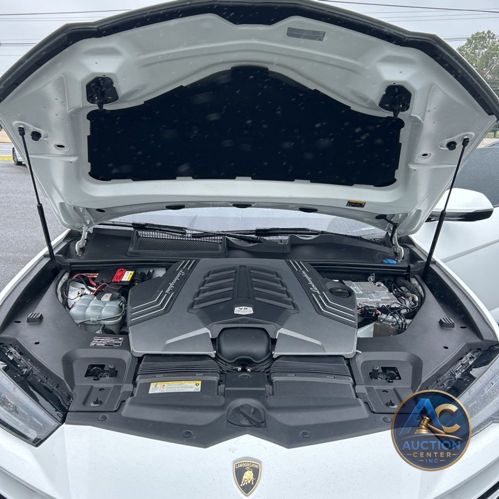 2020 Lamborghini Urus