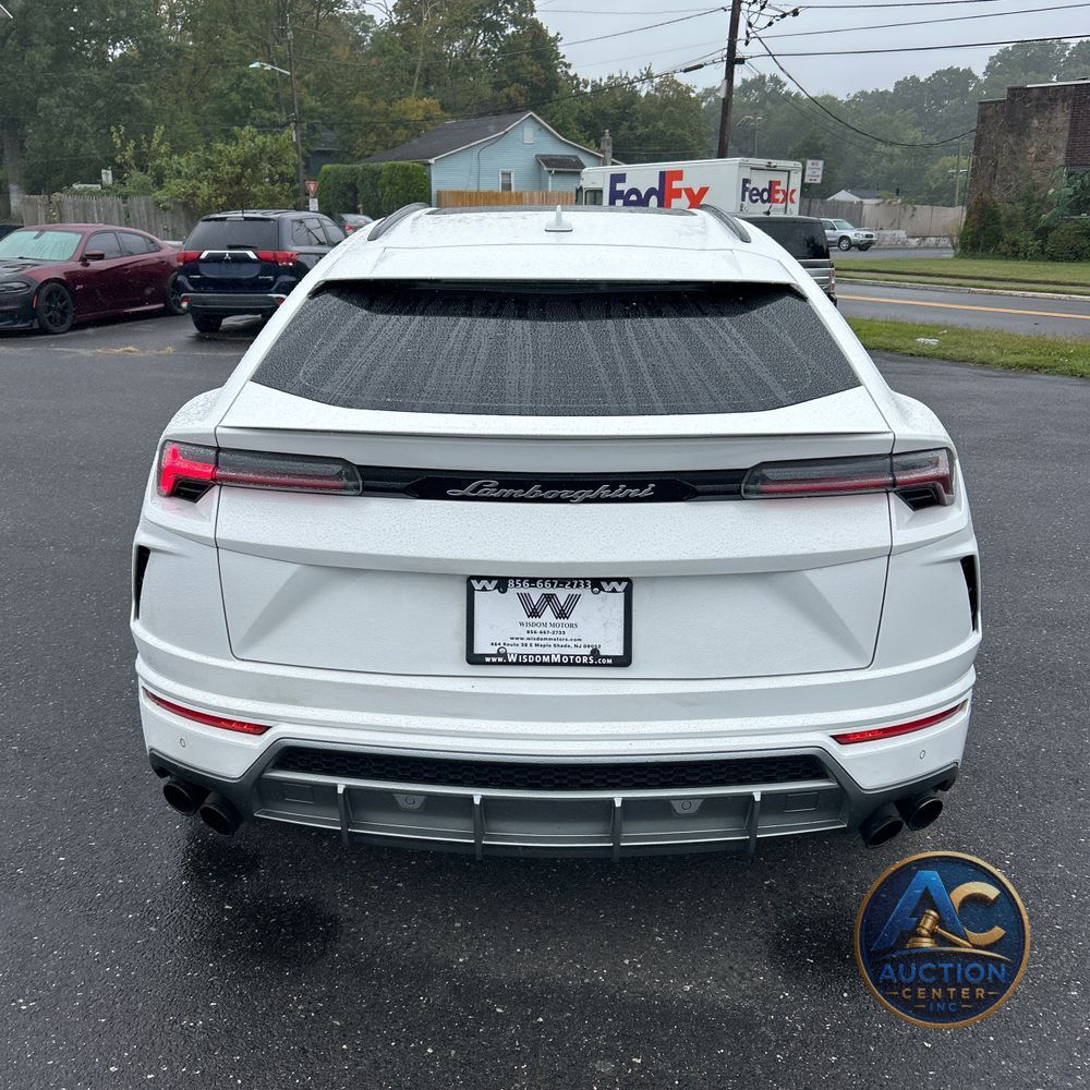 2020 Lamborghini Urus
