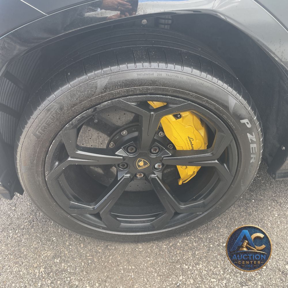 2020 Lamborghini Urus