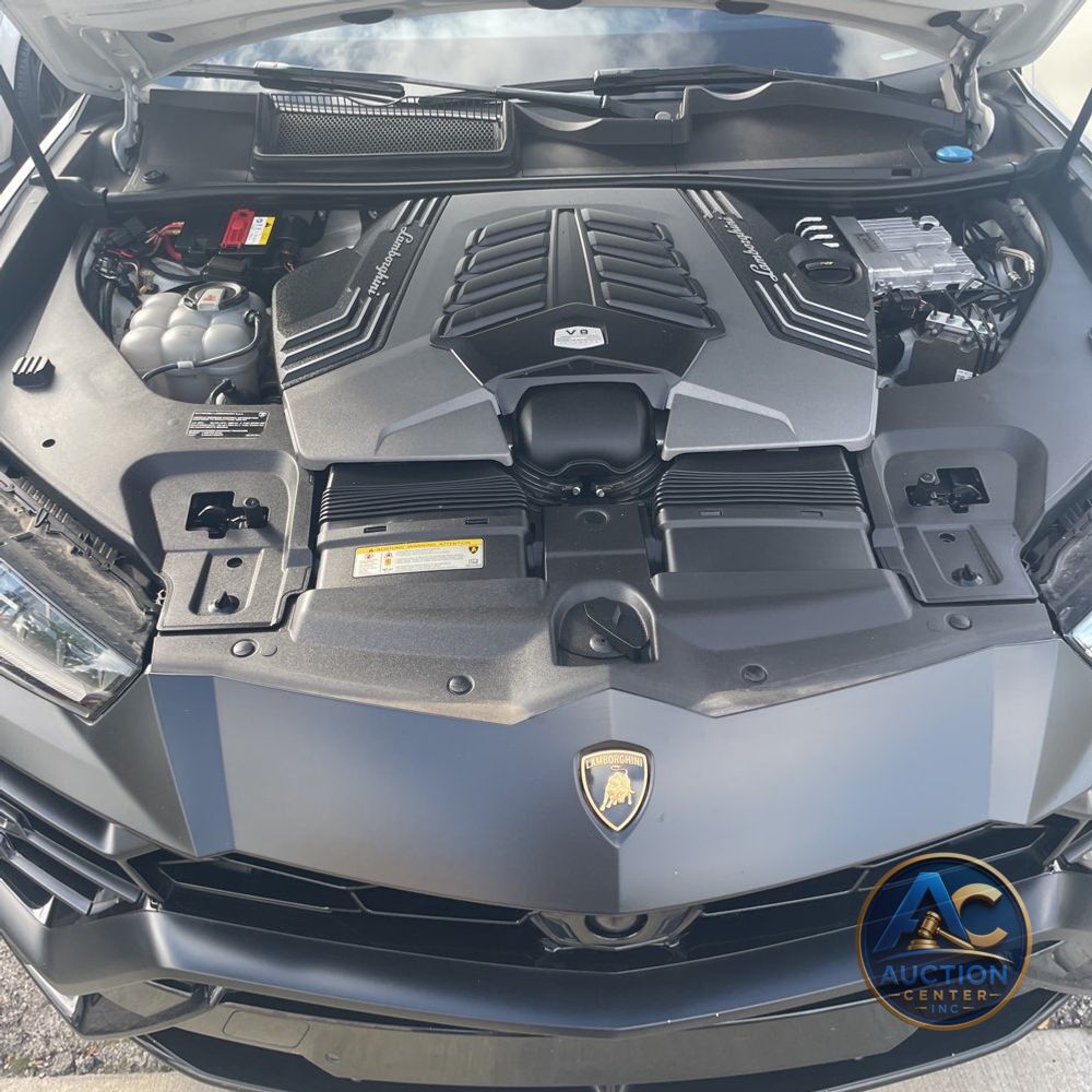 2020 Lamborghini Urus