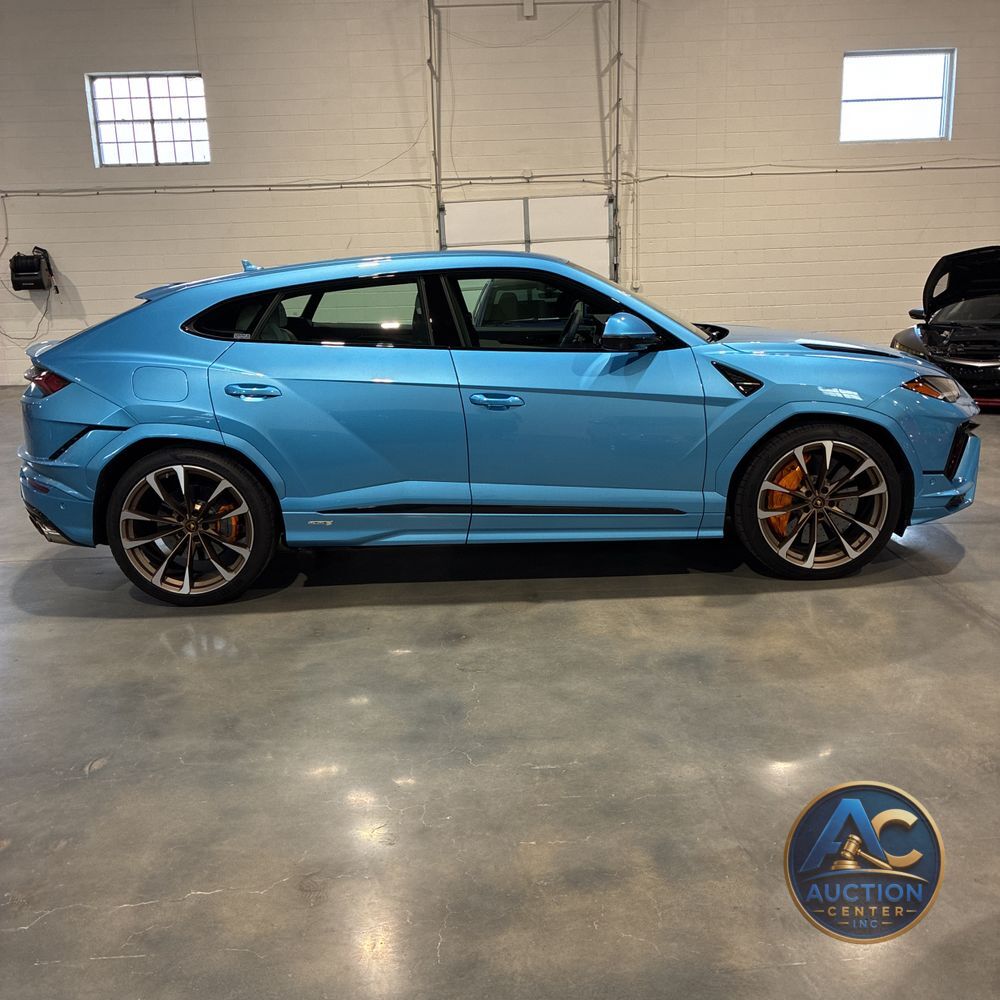 2023 Lamborghini Urus S