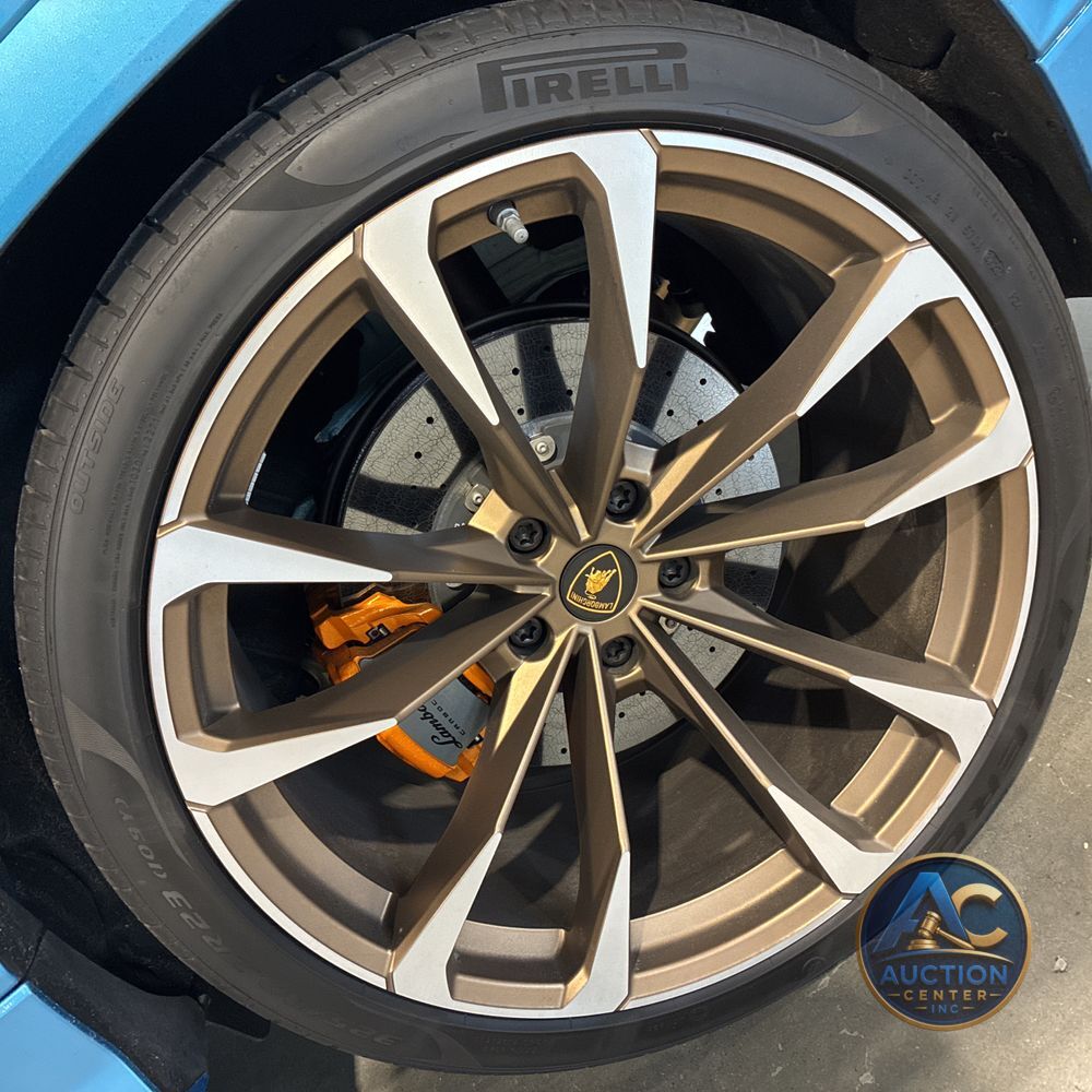 2023 Lamborghini Urus S