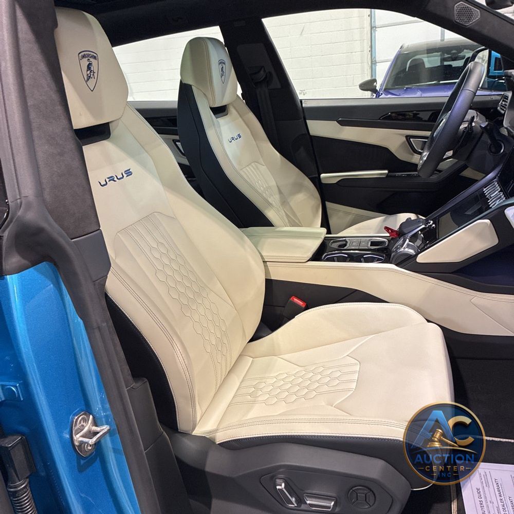 2023 Lamborghini Urus S
