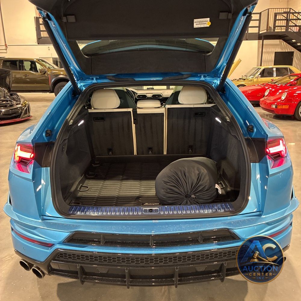 2023 Lamborghini Urus S