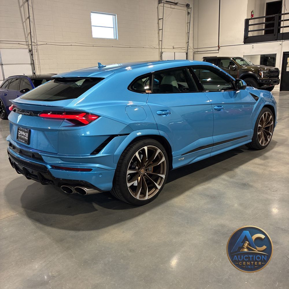 2023 Lamborghini Urus S
