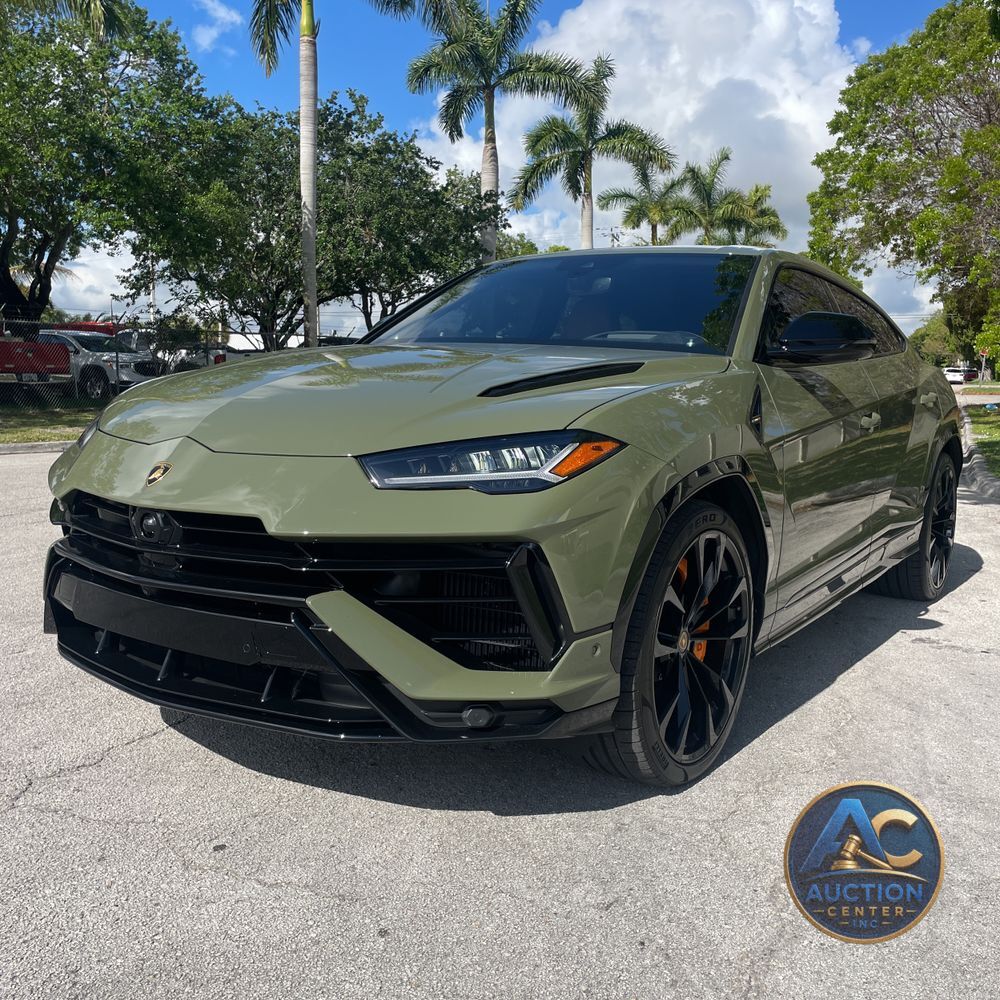 2024 Lamborghini Urus S