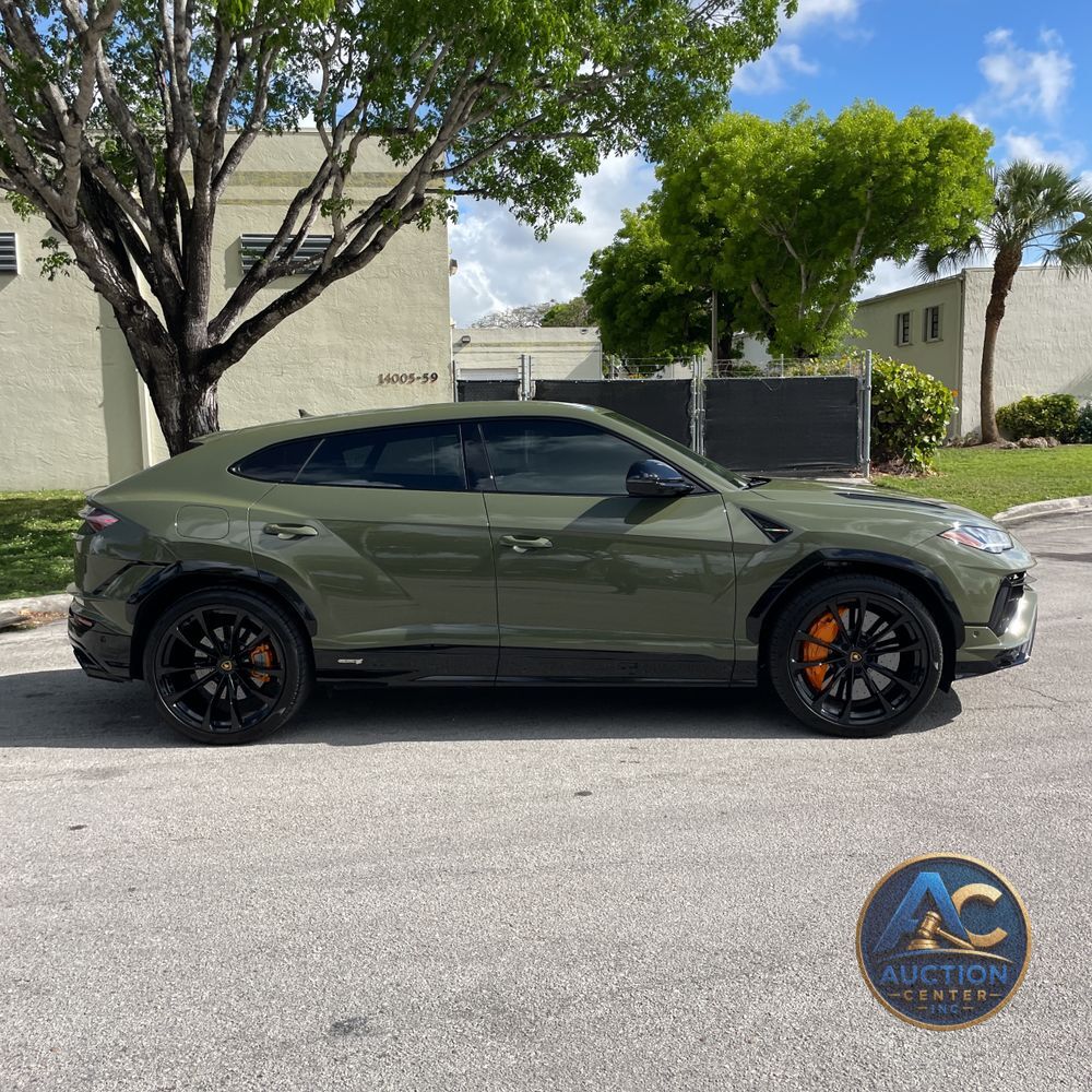 2024 Lamborghini Urus S