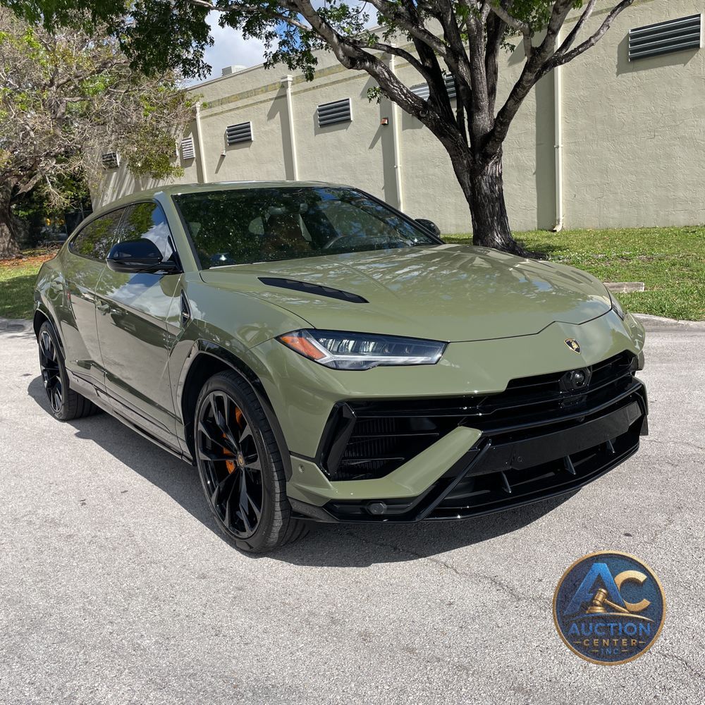 2024 Lamborghini Urus S