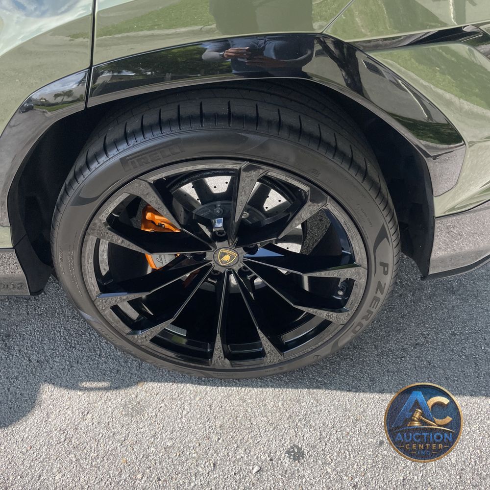 2024 Lamborghini Urus S