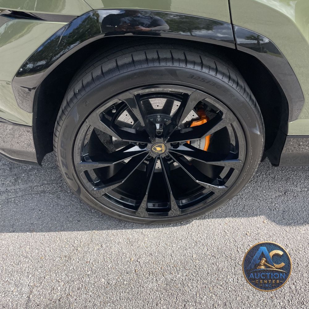 2024 Lamborghini Urus S