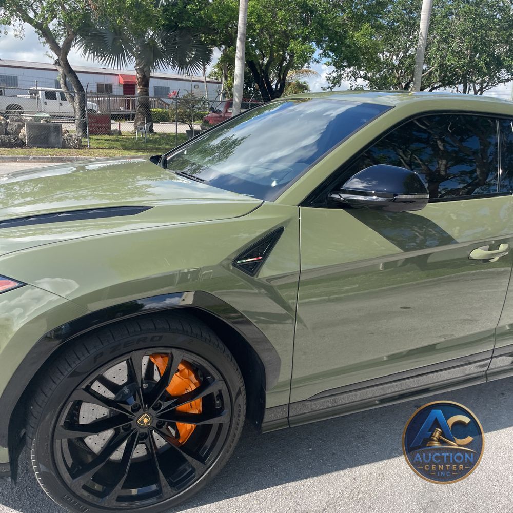 2024 Lamborghini Urus S