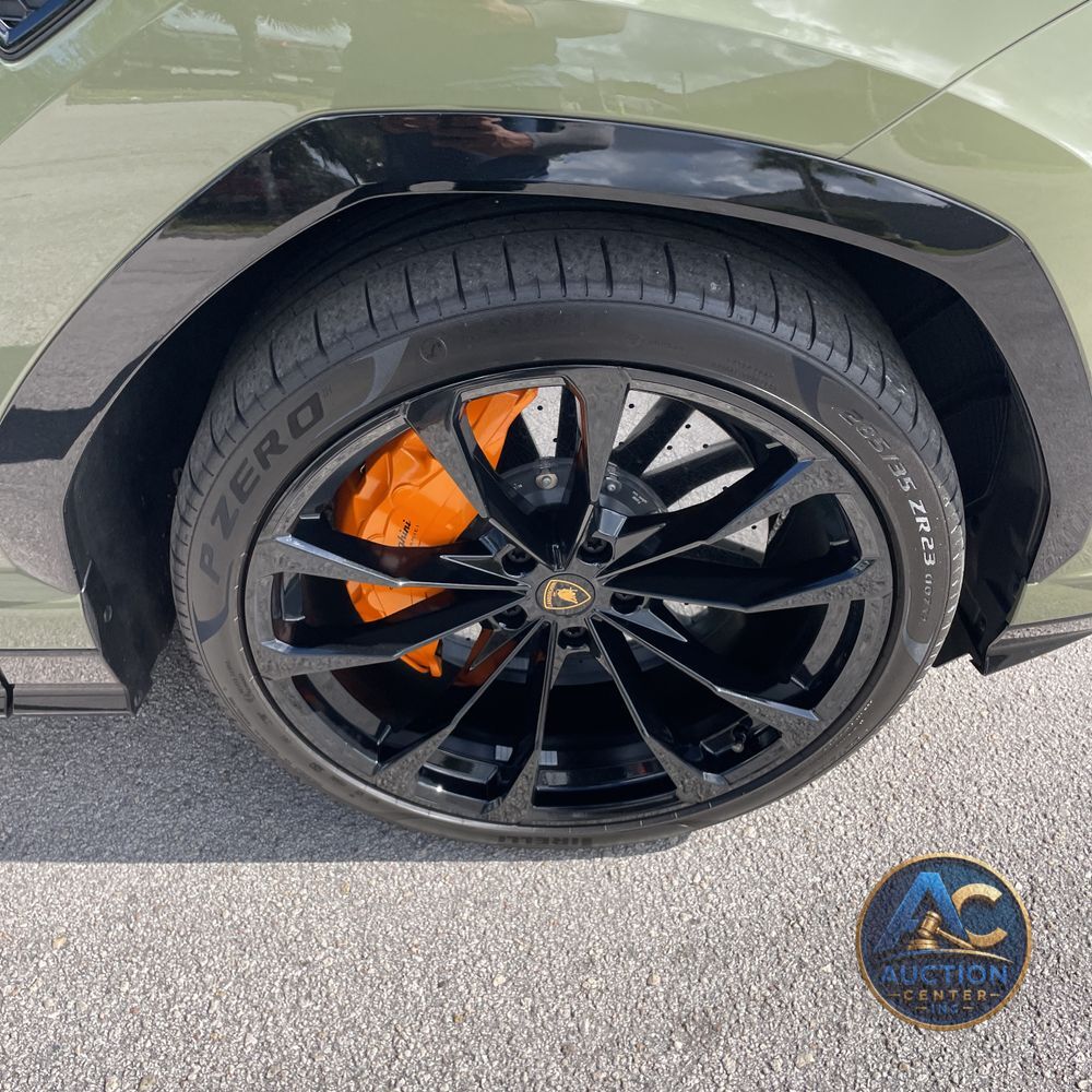 2024 Lamborghini Urus S