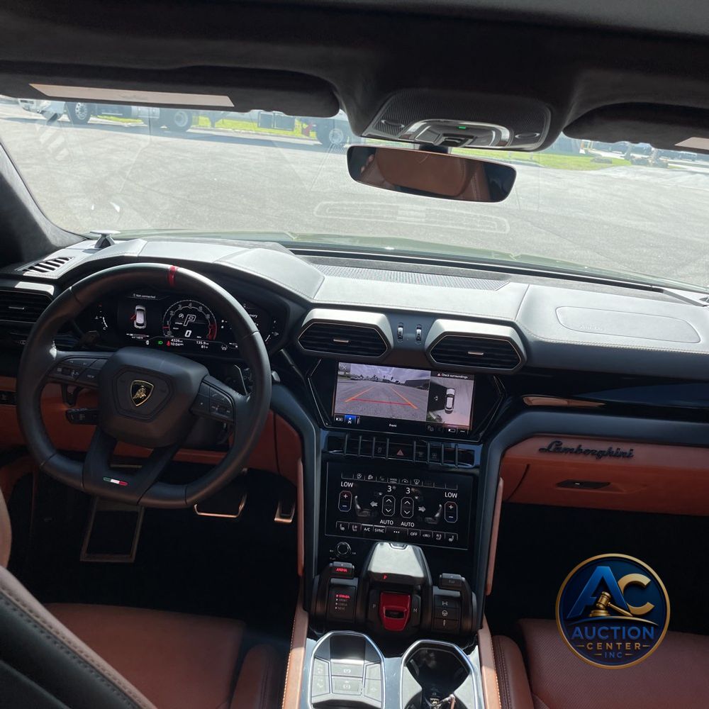 2024 Lamborghini Urus S