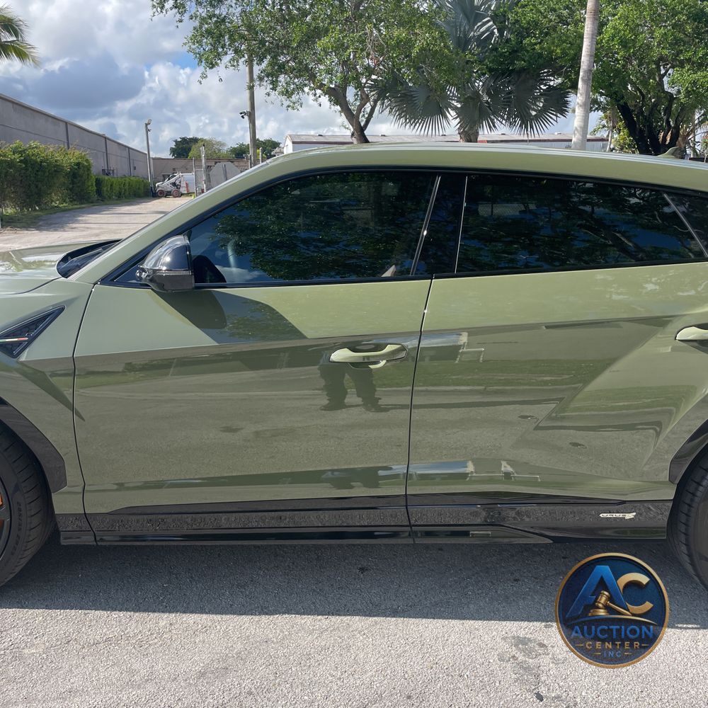 2024 Lamborghini Urus S