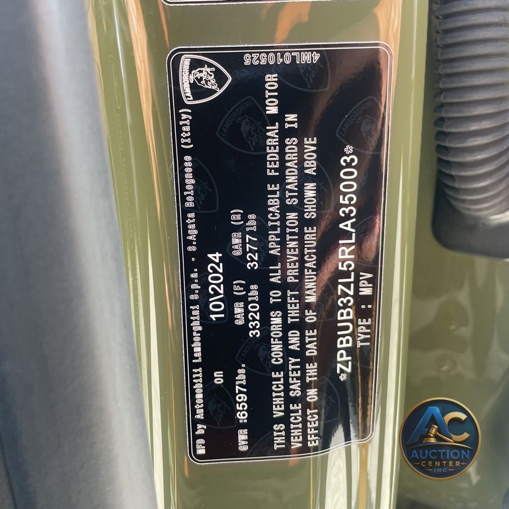 2024 Lamborghini Urus S