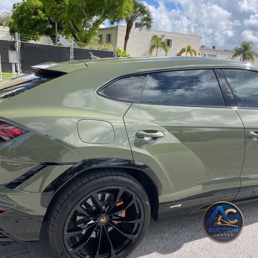 2024 Lamborghini Urus S